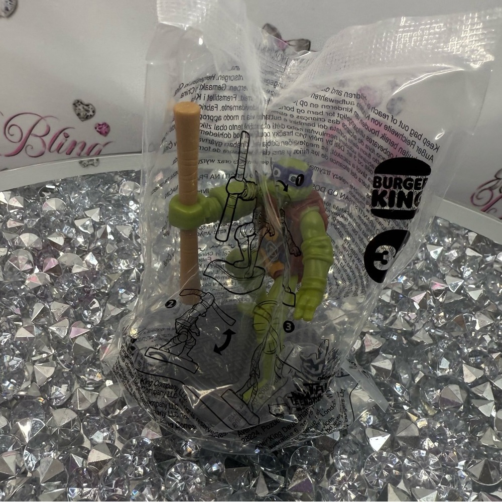 Sealed Lime Green Turtle Figure - Fast Food Promo purple glasses